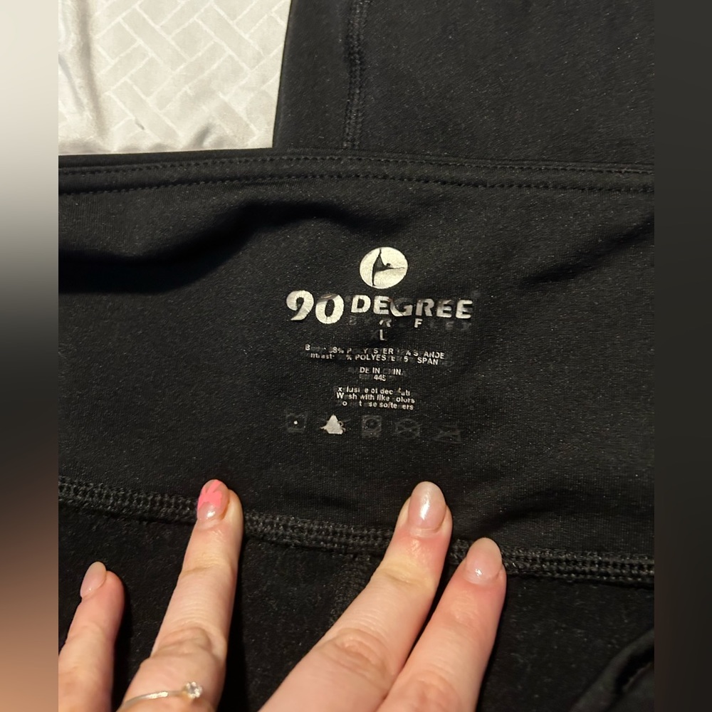 4 pairs of leggings